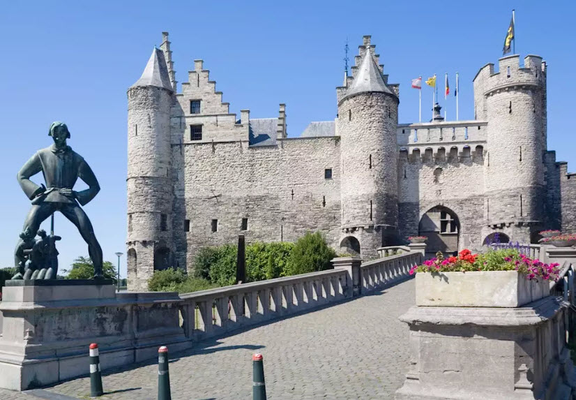 Chateau Naveau, Belgium